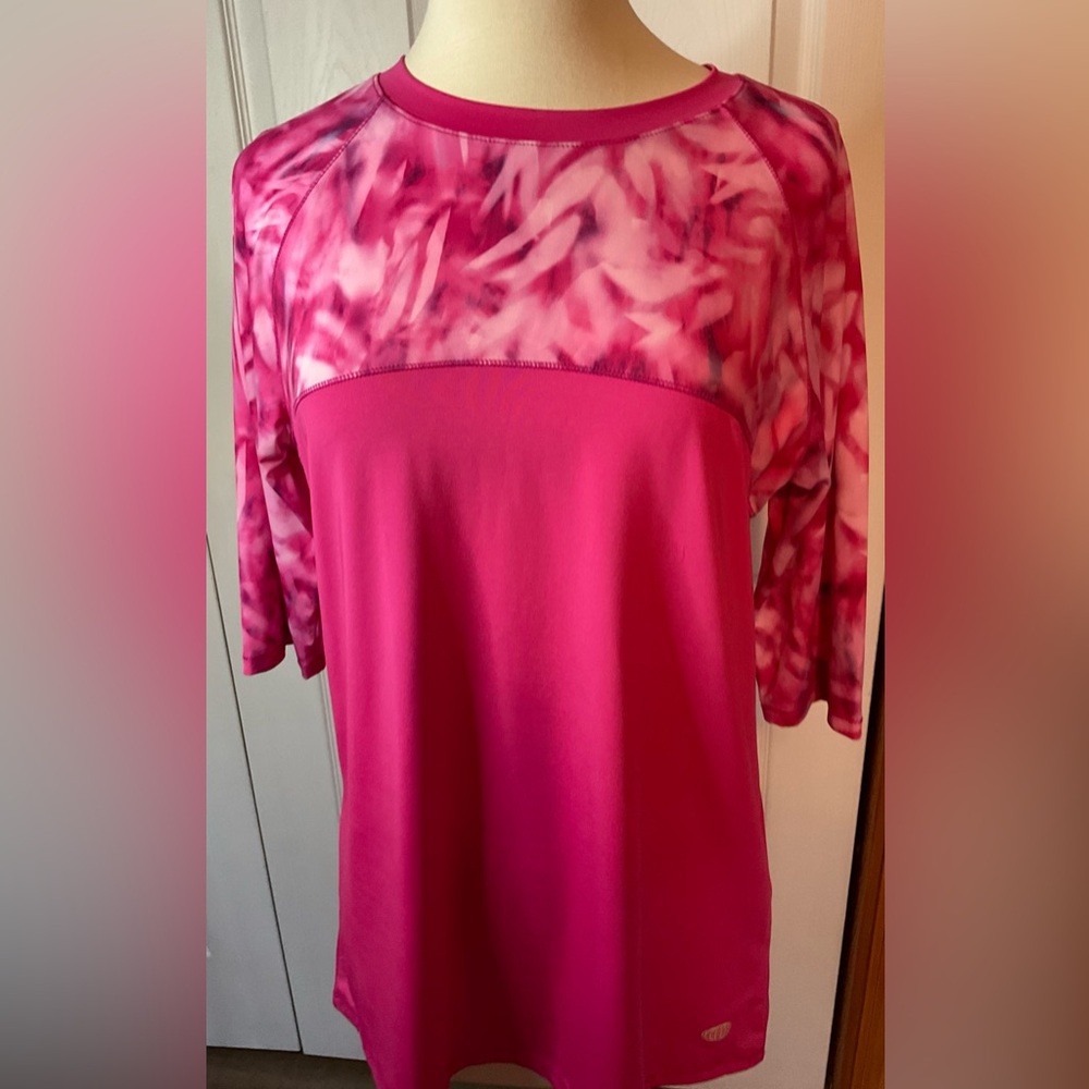 Reel Legends Hot Pink Keep‎ It Cool Rash Guard Active Swim Top Size Medium
